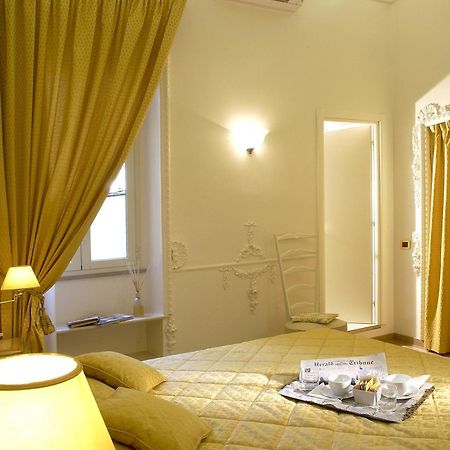 Suites Rome Exterior photo