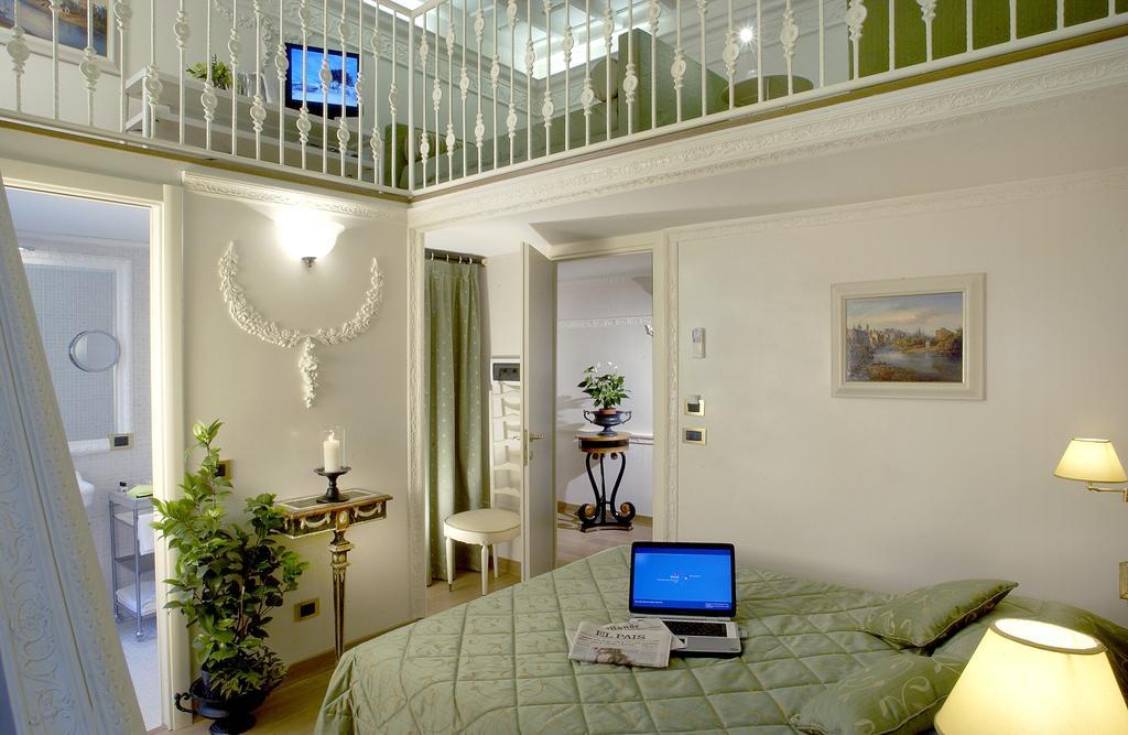 Suites Rome Room photo