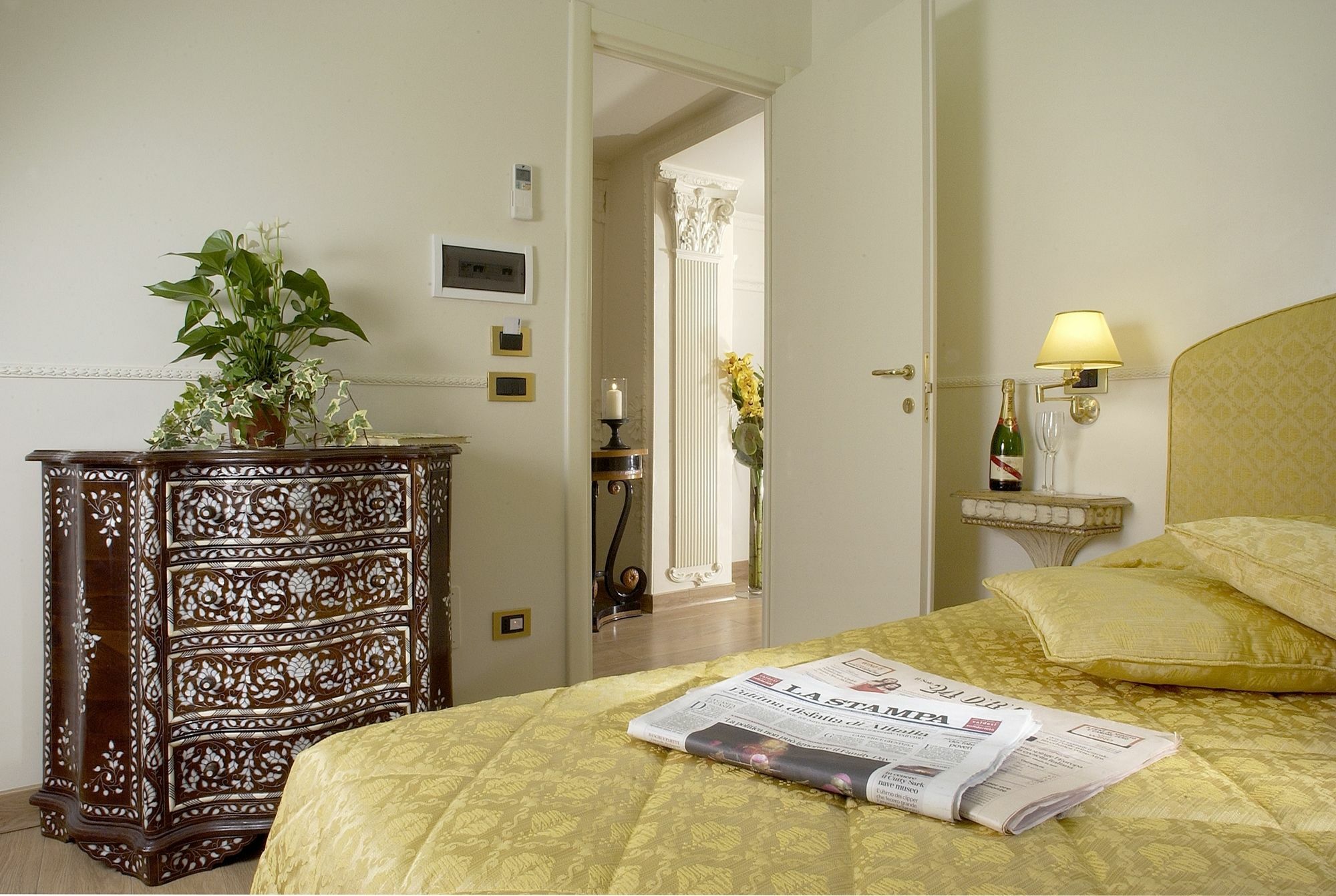 Suites Rome Exterior photo